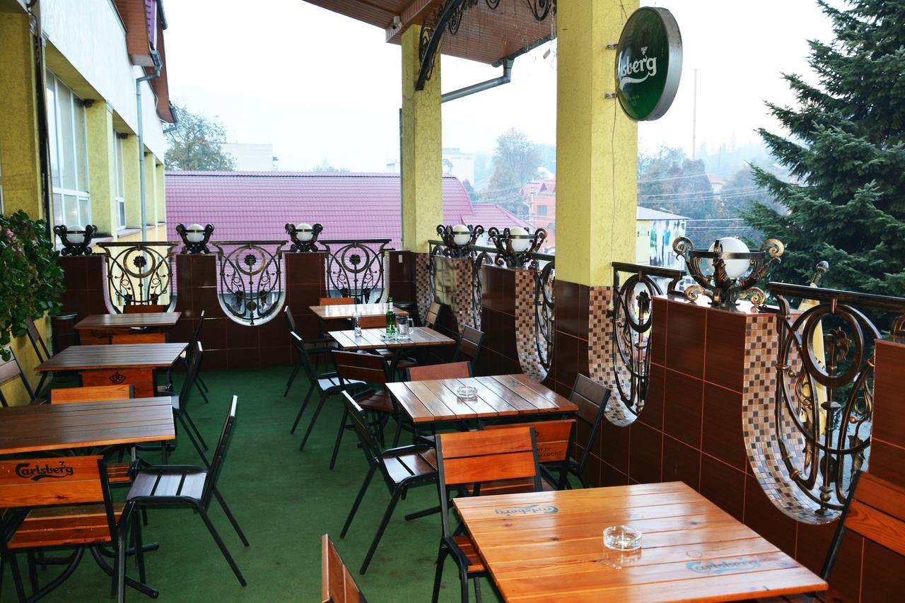 Golden Palace Dubove 외부 사진